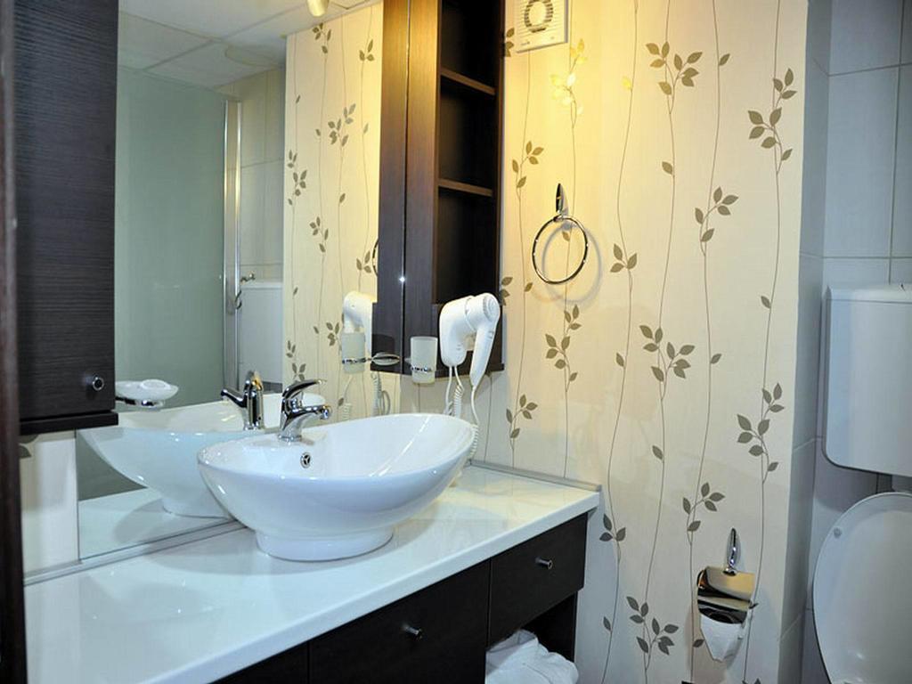 Hotel Jezero Bor Quarto foto