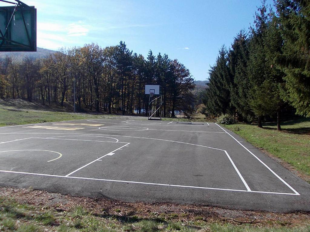 Hotel Jezero Bor Exterior foto